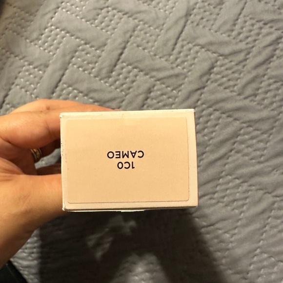 Laura Mercier Tinted Moisturizer - Picture 4 of 5